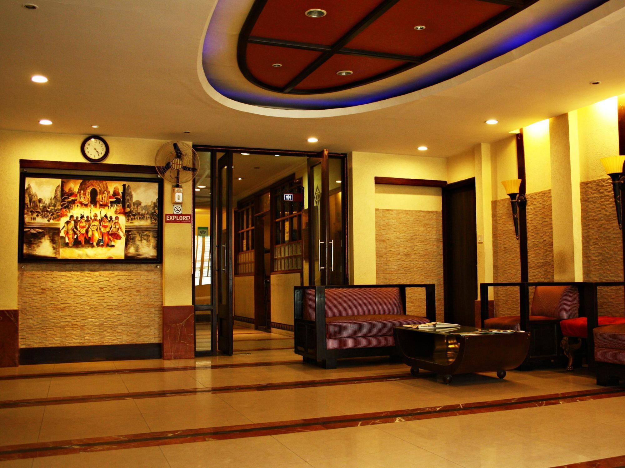 Hotel Pooja Palace Νέο Δελχί Εξωτερικό φωτογραφία